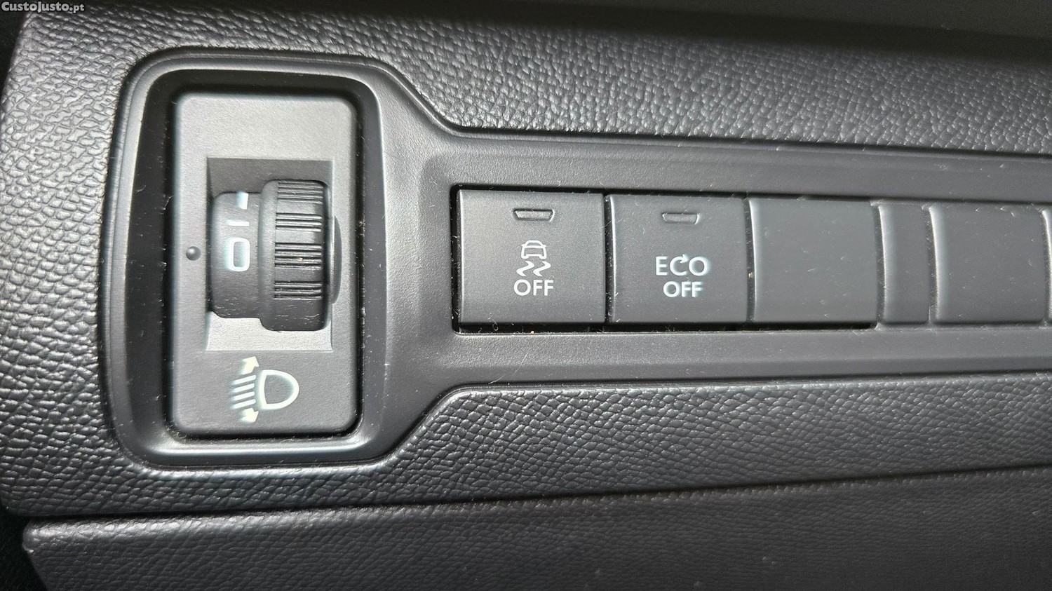 Peugeot 308 SW 1.6 BlueHDi Access — fotografia 20