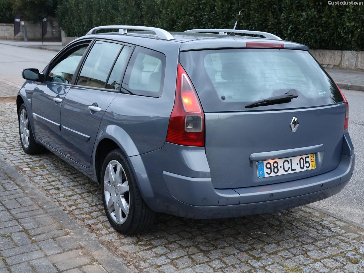 Renault Mégane Dynamique Luxe 105CV Cx.6 — fotografia 9