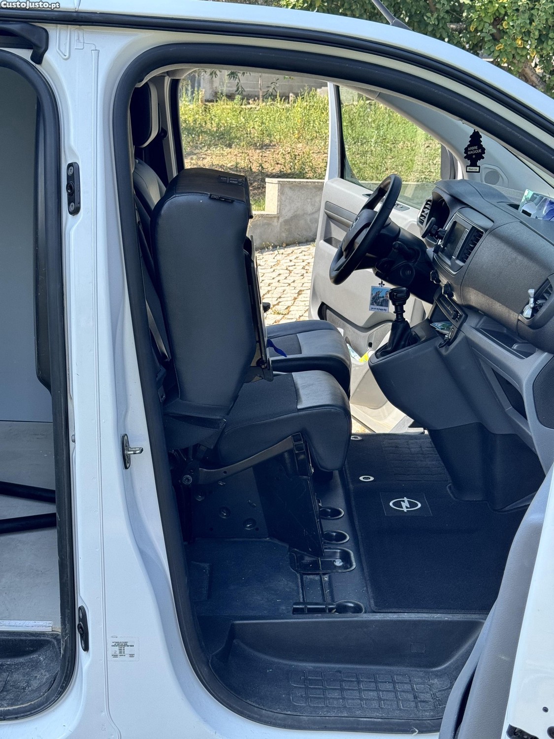 Opel Vivaro 2.0 120cv — fotografia 4