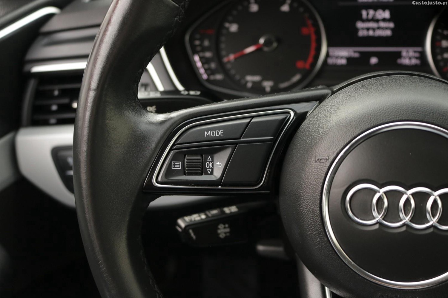 Audi A4 Avant 30 TDI S Tronic 136cv — fotografia 25