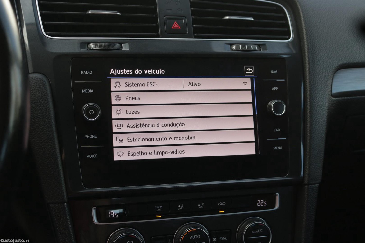 Volkswagen Golf Variant 1.6 TDI Confortline 115cv — fotografia 8