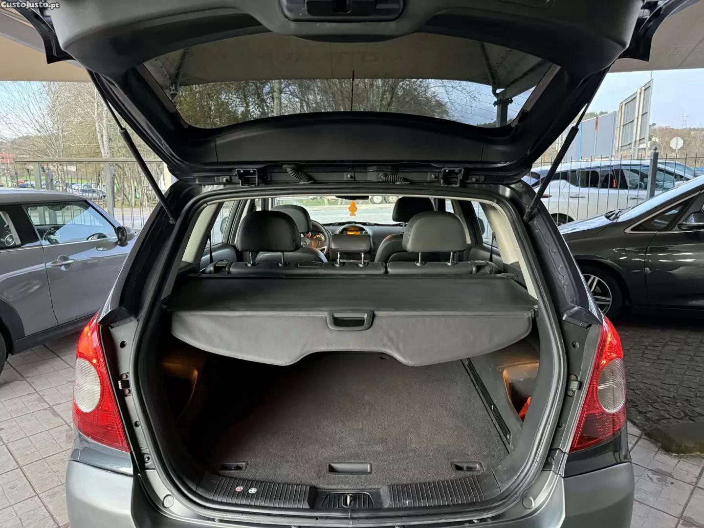 Opel Antara 2.0 cdti active-select — fotografia 5