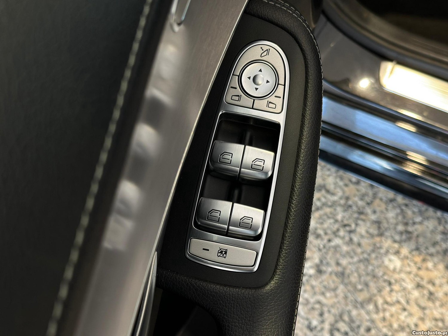 Mercedes-Benz C 300 de AMG Line — fotografia 17