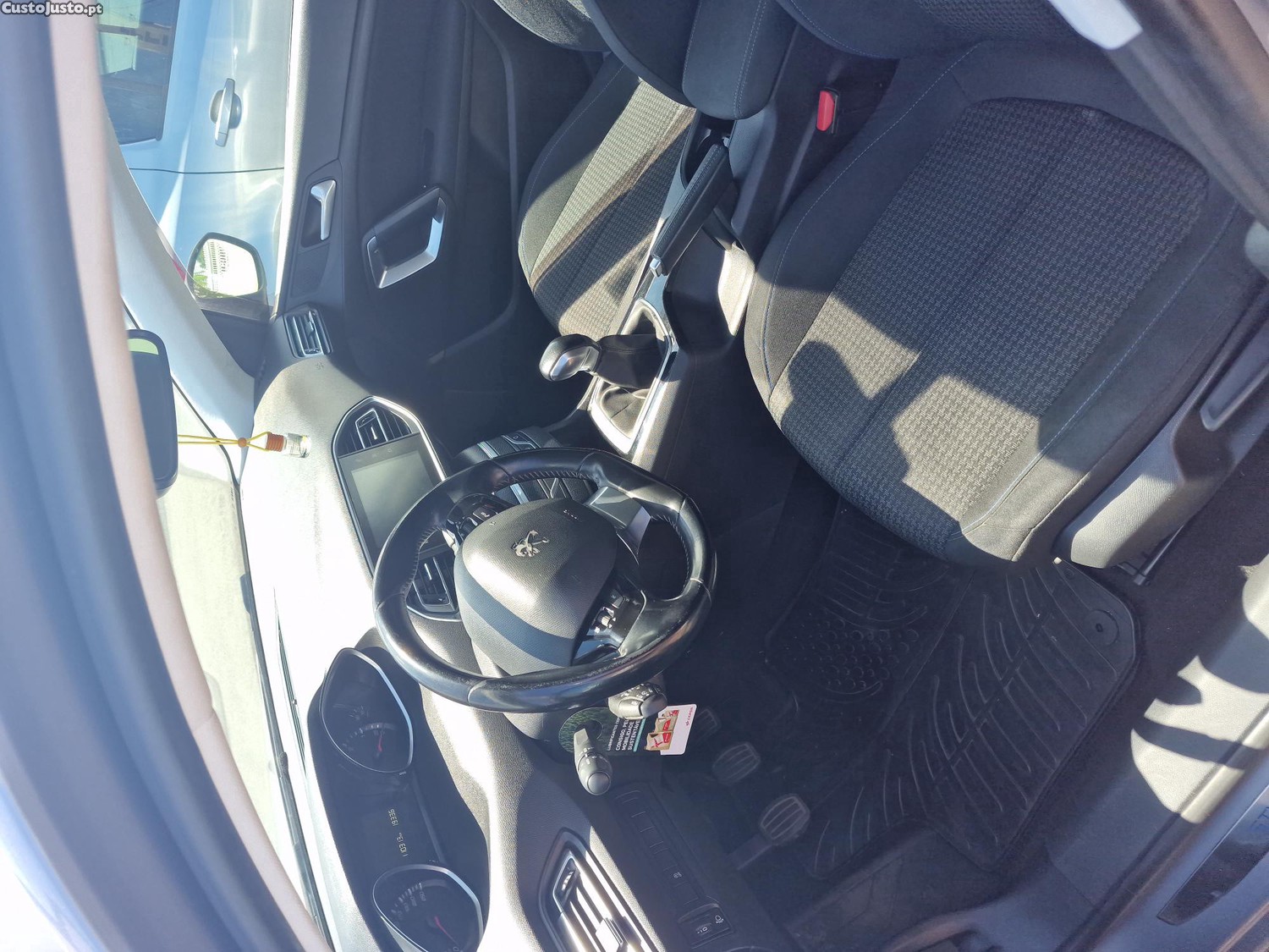 Peugeot 308 bluehdi — fotografia 3