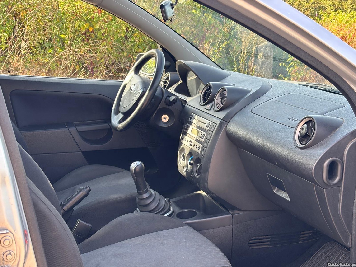 Ford Fiesta 5 — fotografia 6