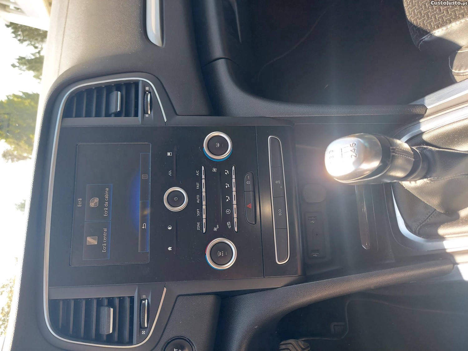 Renault Mégane Break — fotografia 11