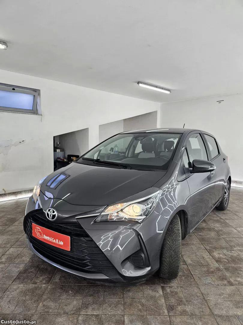 Toyota Yaris 1.0 vvt-i comfort — fotografia 17