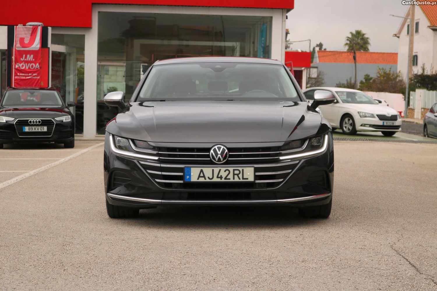 Volkswagen Arteon 2.0 TDI Elegance DSG 150cv — fotografia 57