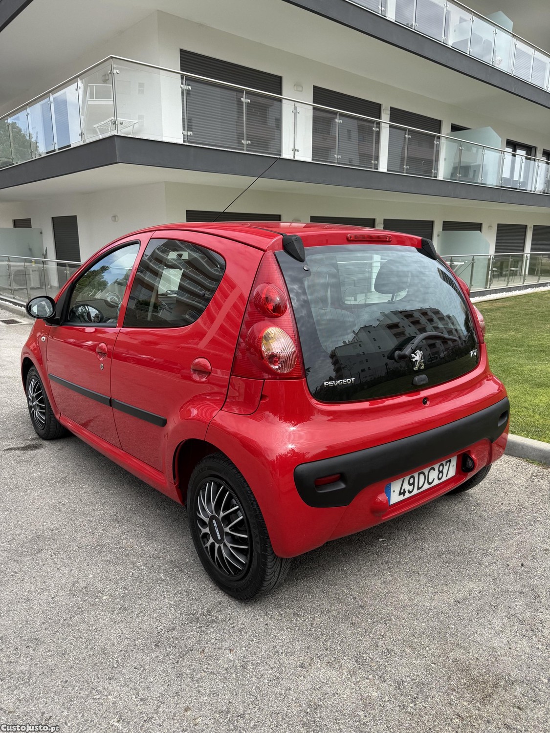 Peugeot 107 Automático Nacional125 mil kmC/ Histórico — fotografia 6