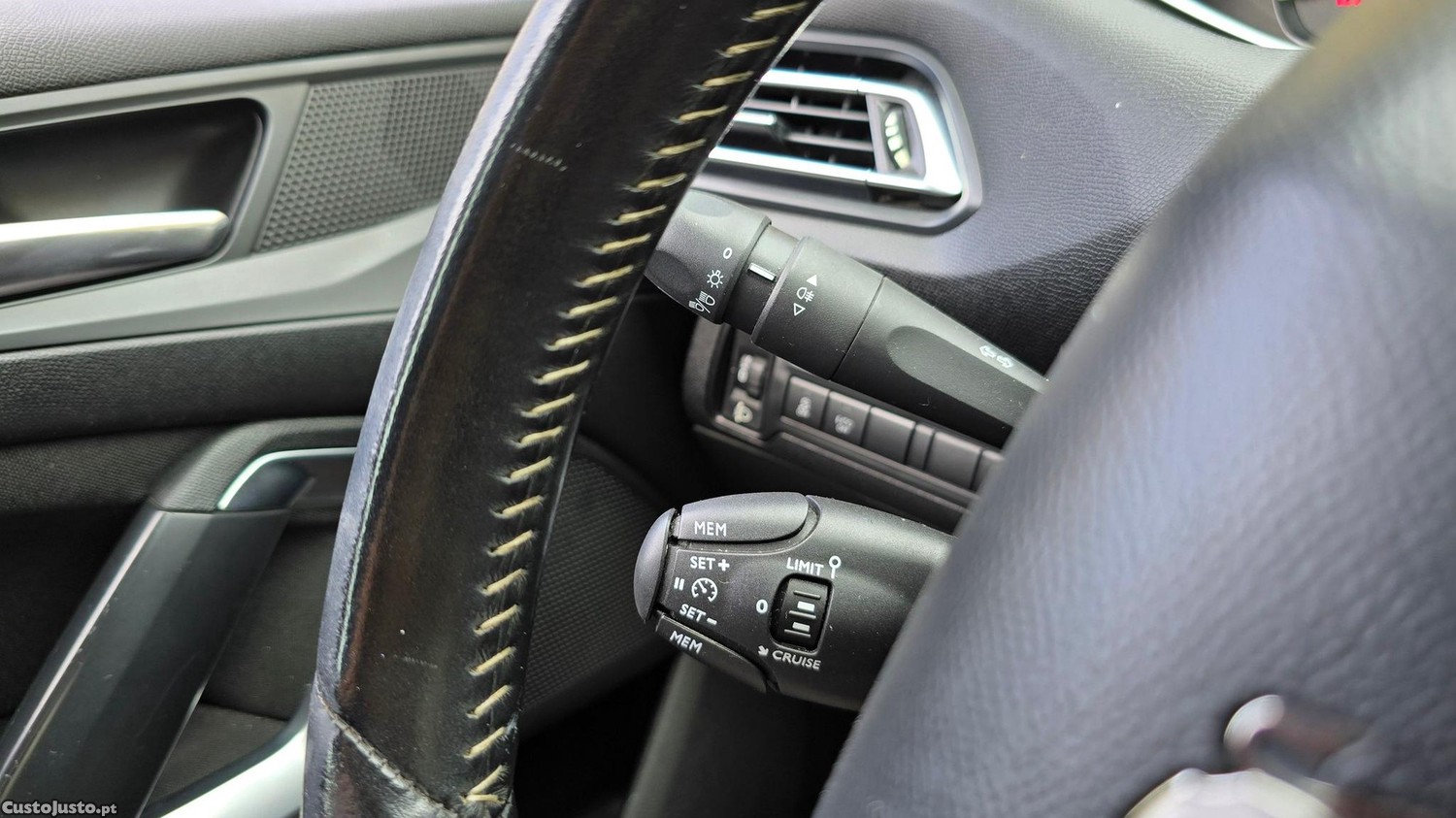 Peugeot 308 SW 1.6 BlueHDi Access — fotografia 17