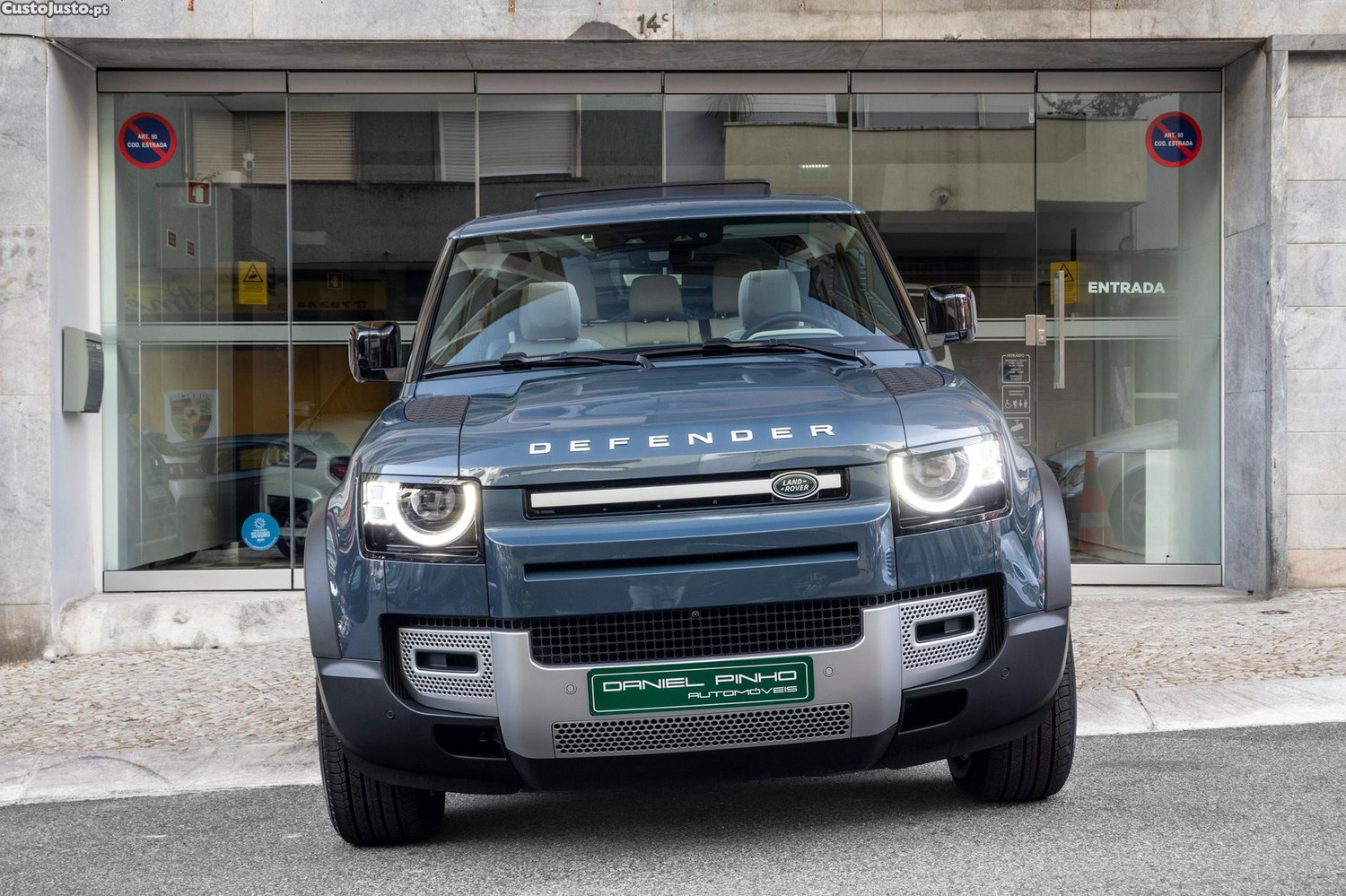 Land Rover Defender 3.0 I6 90 AWD SE — fotografia 29