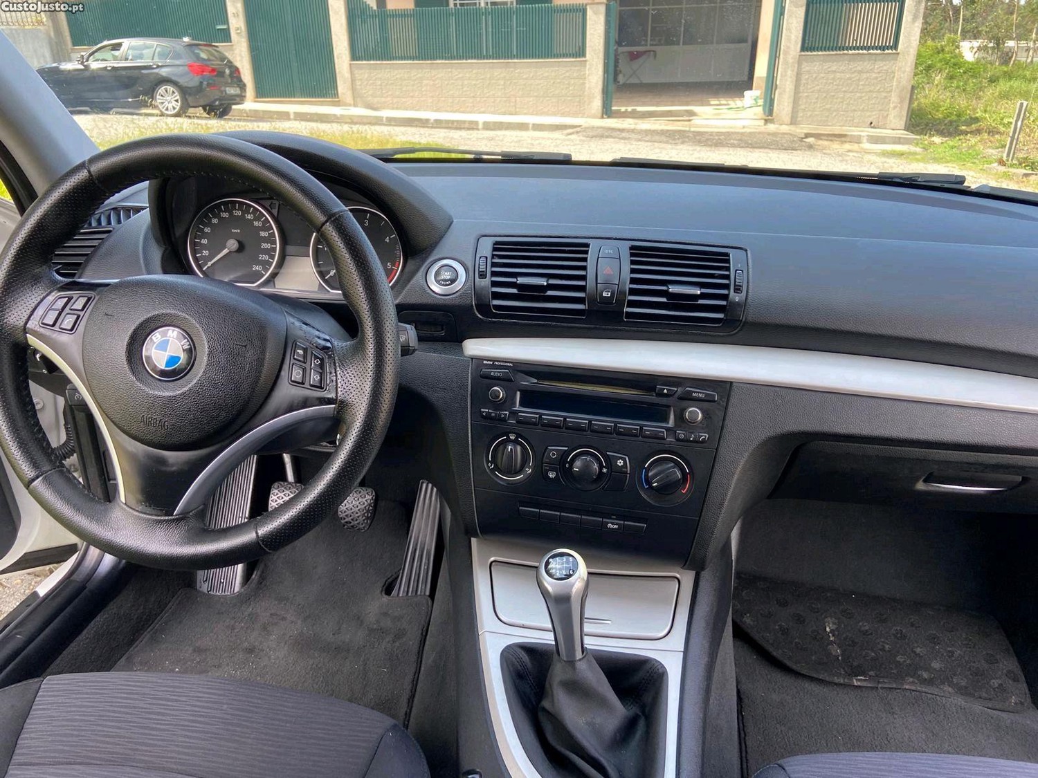 BMW 116 serie 1 — fotografia 2