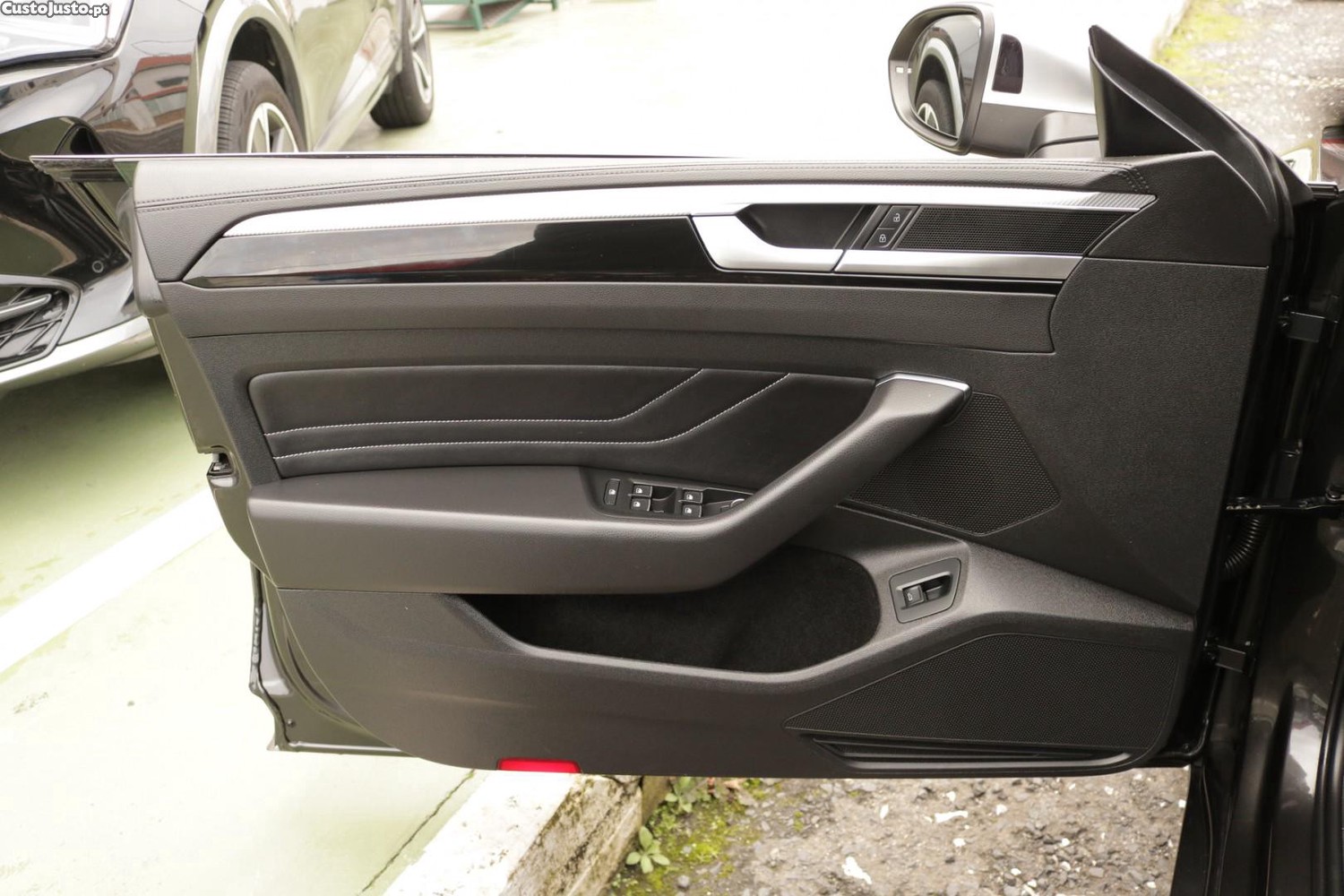 Volkswagen Arteon 2.0 TDI Elegance DSG 150cv — fotografia 30