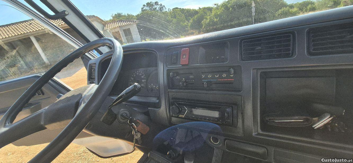 Toyota Dyna 2800 - 96 foto 4