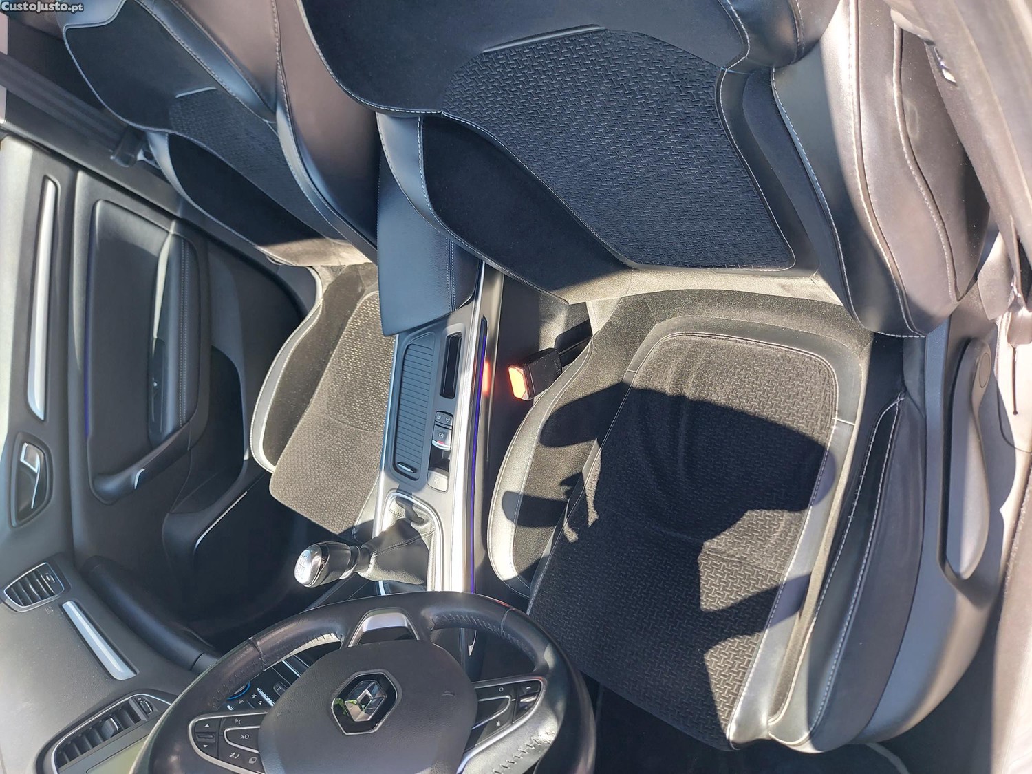 Renault Mégane Break — fotografia 10