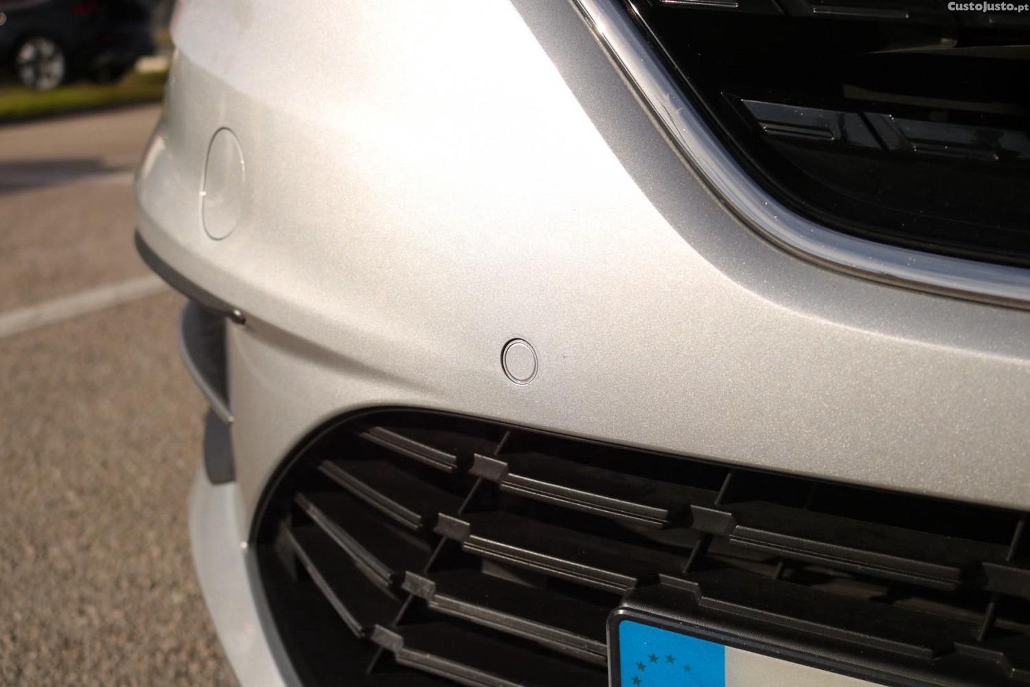 Renault Mégane 1.5 Blue DCI Limited 115cv — fotografia 49