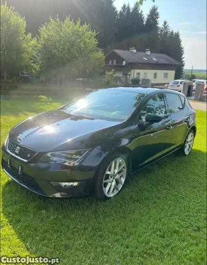 SEAT Leon 2.0 TDI FR 5F — fotografia 8