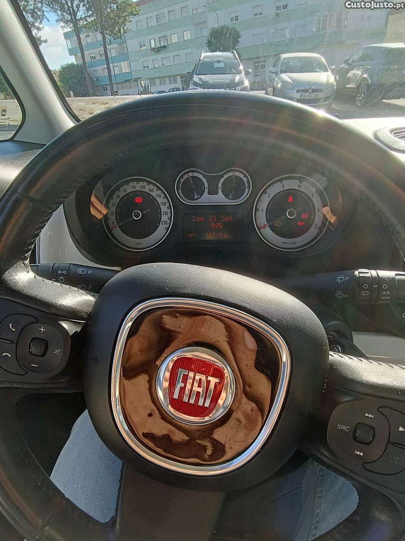 Fiat 500L Trekking — fotografia 6