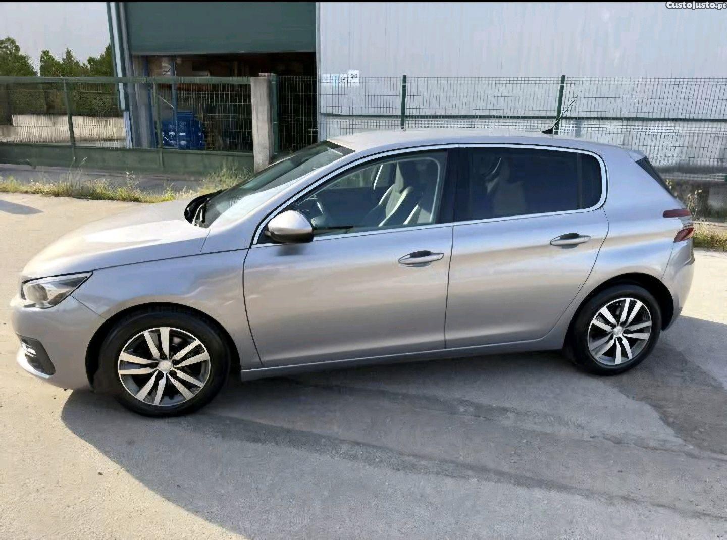Peugeot 208 allure — fotografia 9