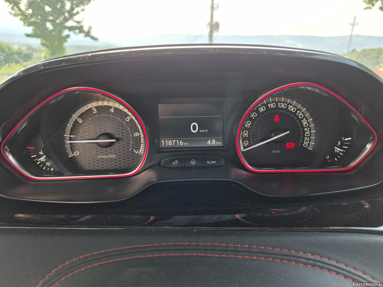 Peugeot 208 GTI — fotografia 4
