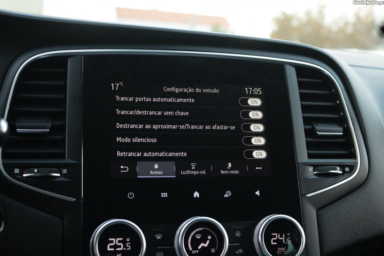 Renault Mégane 1.5 Blue DCI Limited 115cv — fotografia 9