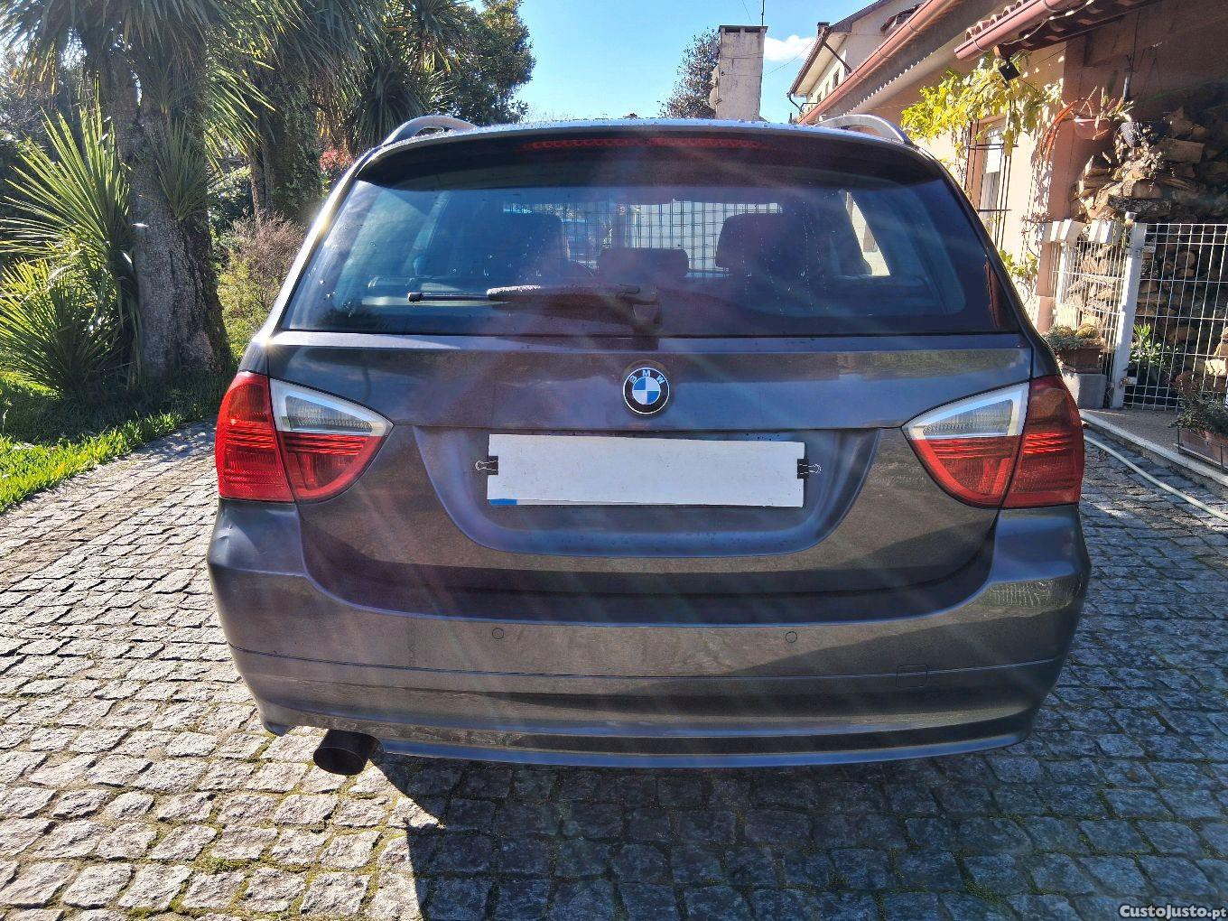 BMW 318 d pack sport selo 46euros — fotografia 10