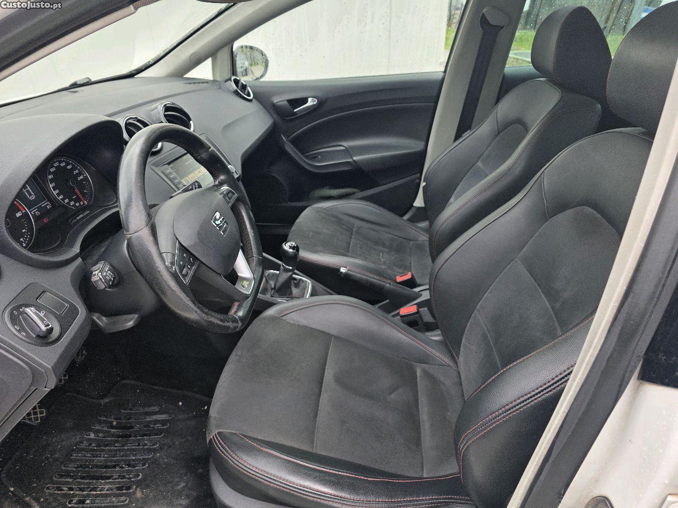 SEAT Ibiza 1.4 tdi FR — fotografia 6
