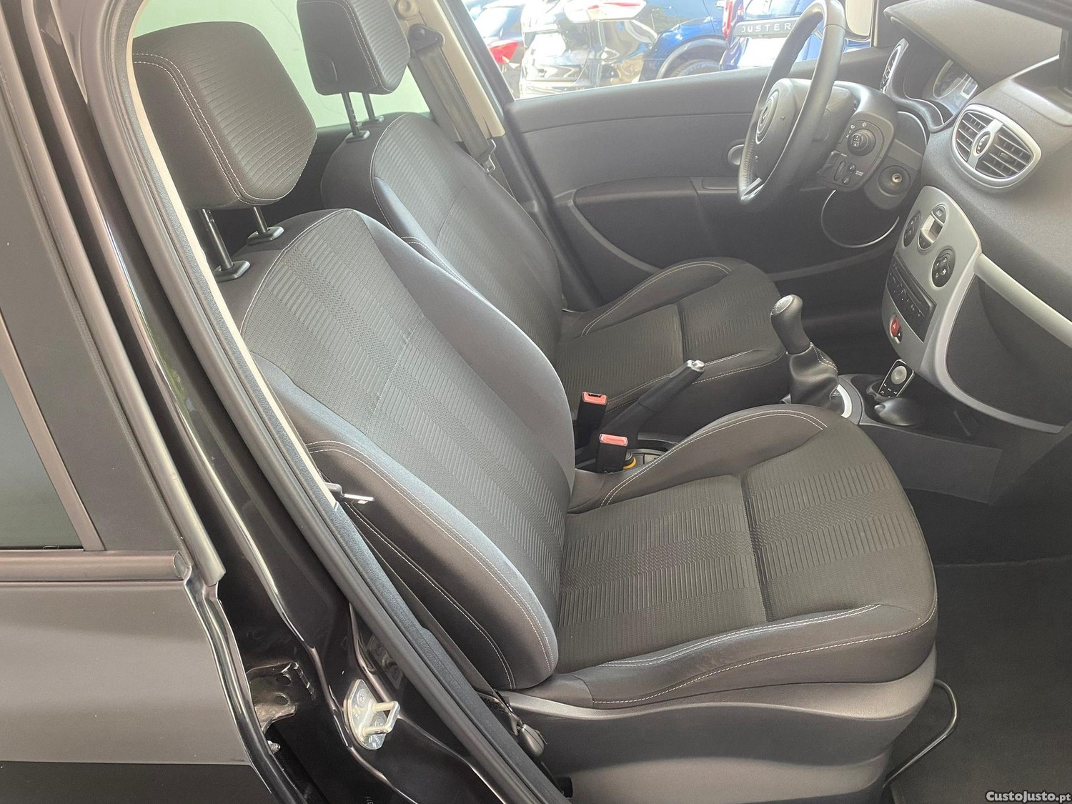 Renault Clio 1.2 TCE Dynamique S — fotografia 8