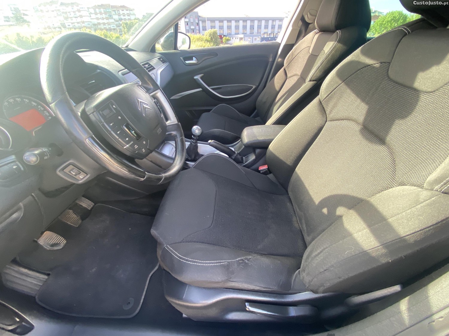 Citroën C5 Cross tourer — fotografia 6