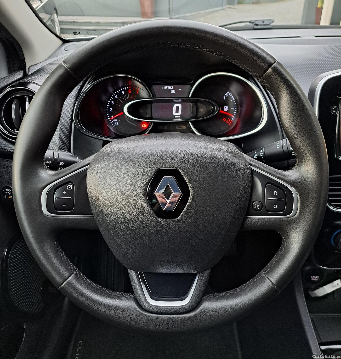 Renault Clio 0.9 TCe Limited Bi-Fuel — fotografia 20
