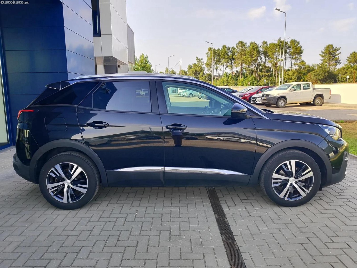 Peugeot 3008 Allure Pack EAT8 1.5 — fotografia 6