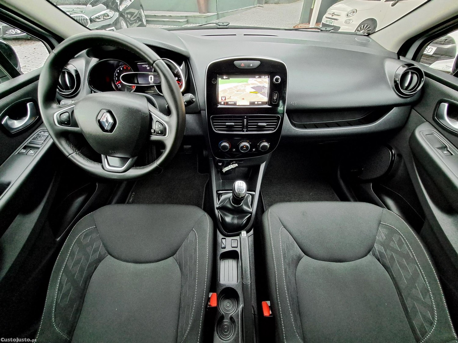 Renault Clio 0.9 TCe Limited Bi-Fuel — fotografia 11