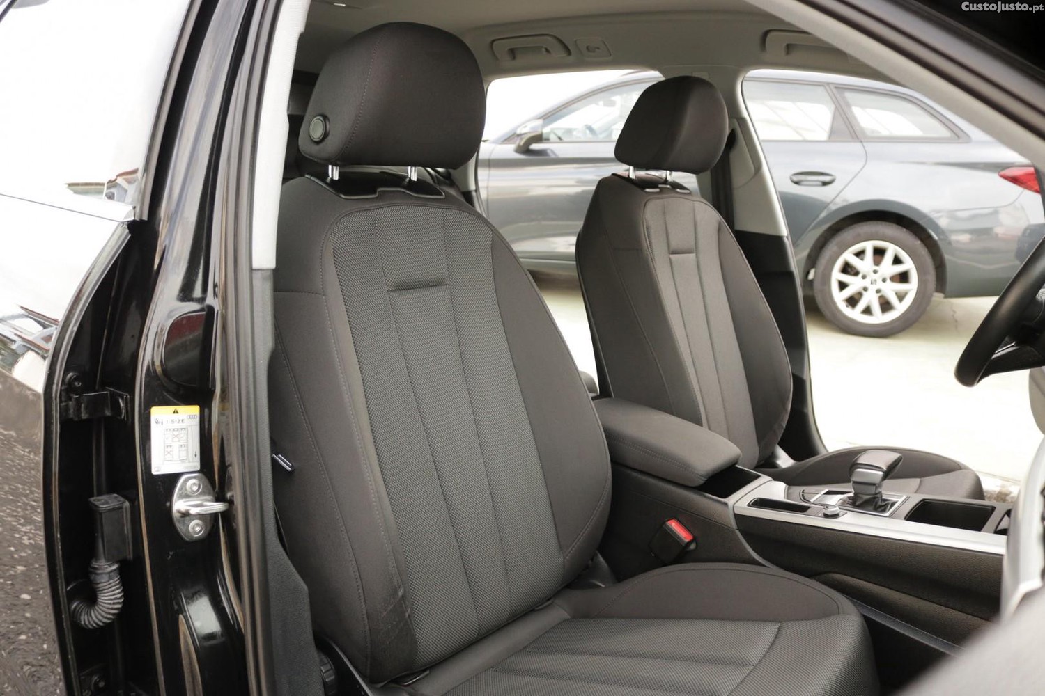 Audi A4 Avant 30 TDI S Tronic 136cv — fotografia 37