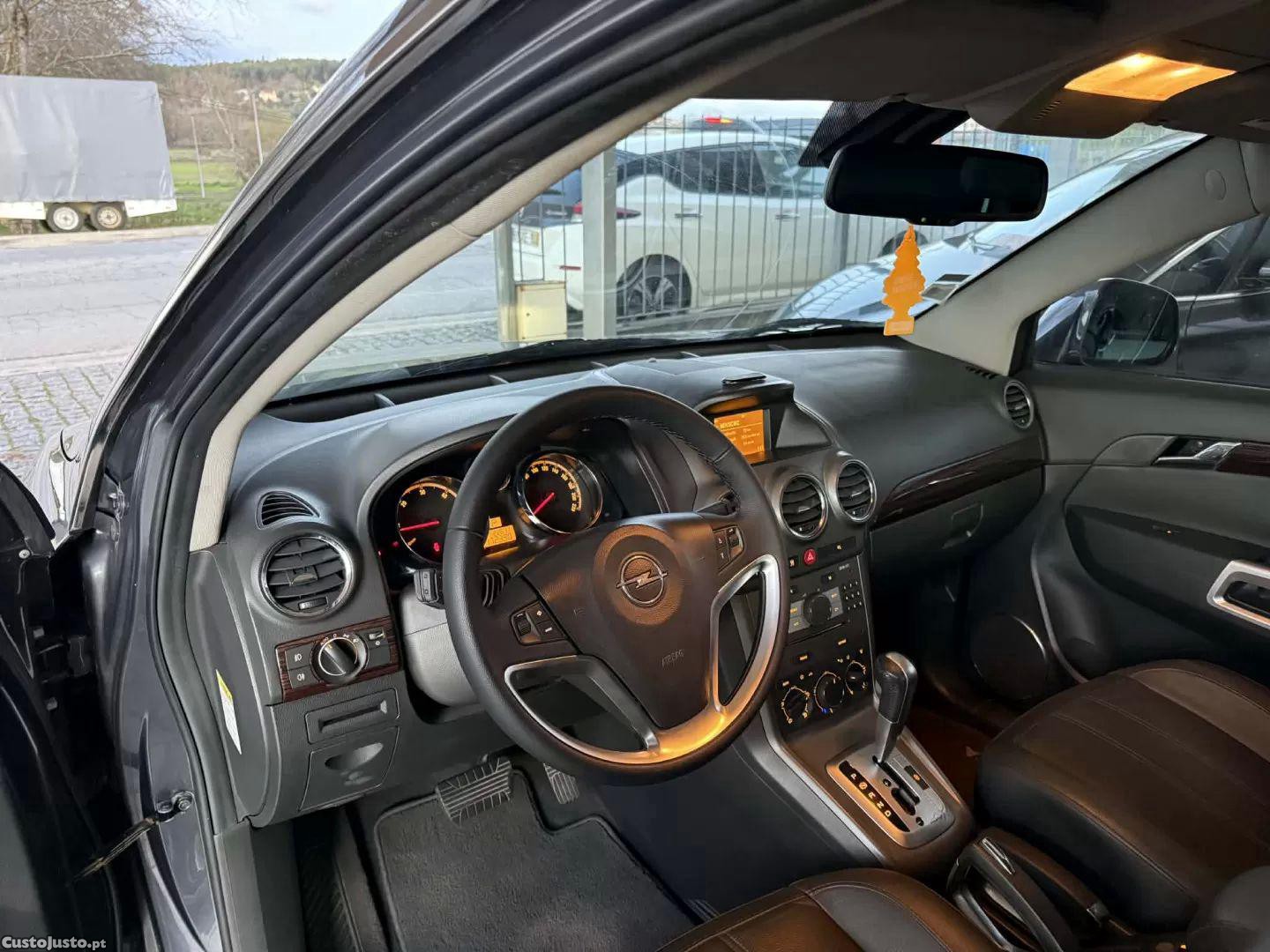 Opel Antara 2.0 cdti active-select — fotografia 11