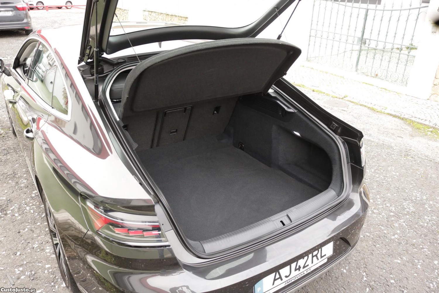 Volkswagen Arteon 2.0 TDI Elegance DSG 150cv — fotografia 44