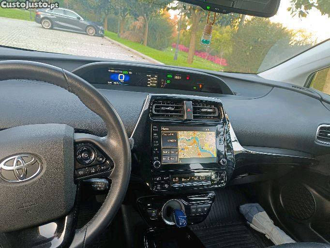 Toyota Prius 1.8 plugin exclusive 39600 kms — fotografia 4