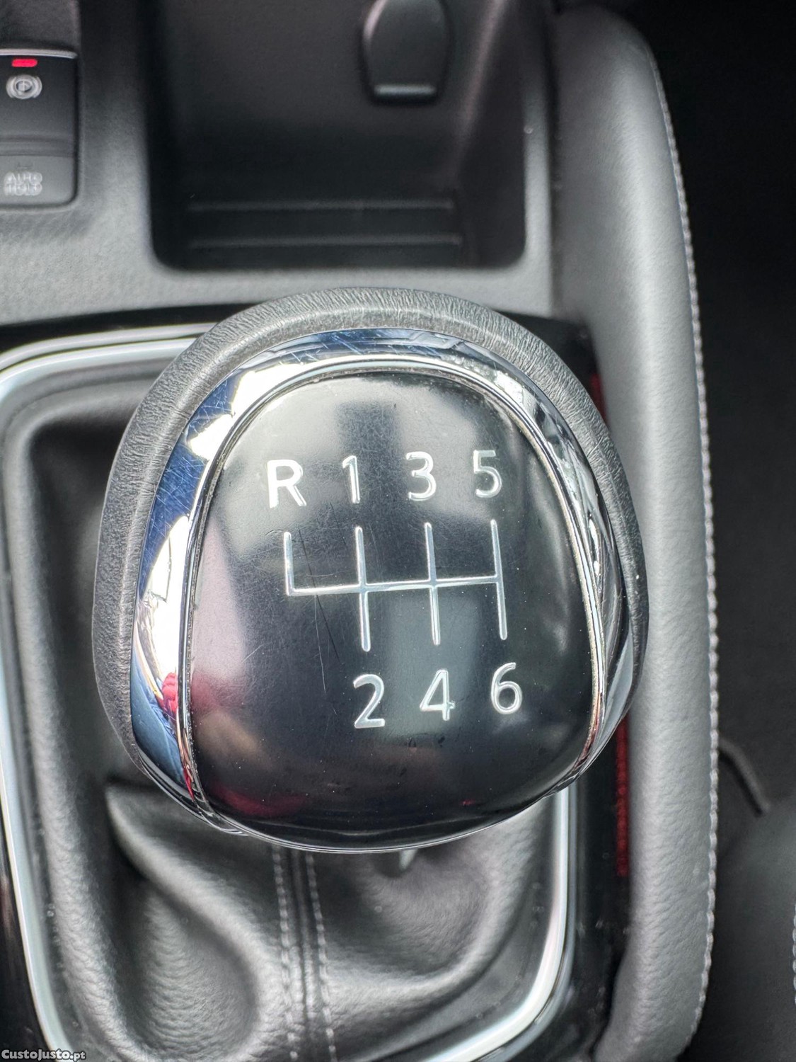 Nissan Qashqai Diesel 115CV Versão White And Black — fotografia 9
