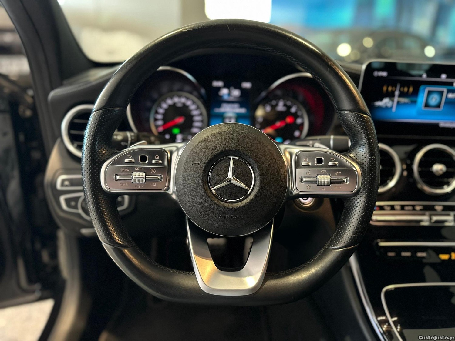 Mercedes-Benz C 300 de AMG Line — fotografia 12