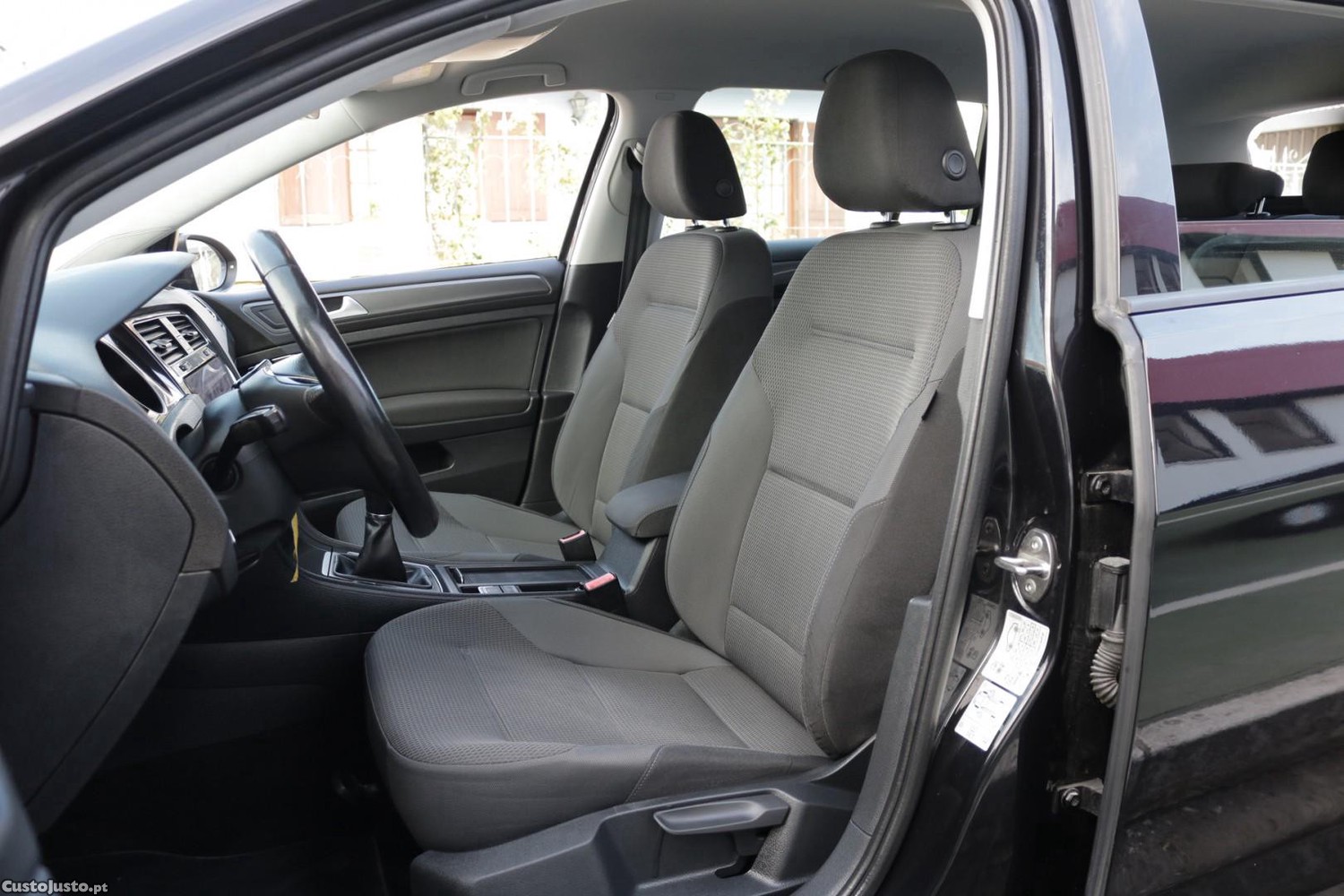 Volkswagen Golf Variant 1.6 TDI Confortline 115cv — fotografia 45