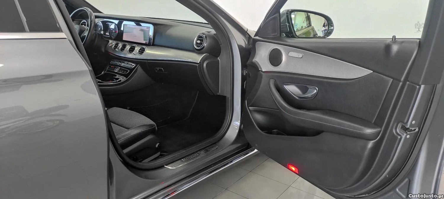 Mercedes-Benz E 220 d Avantgarde — fotografia 11