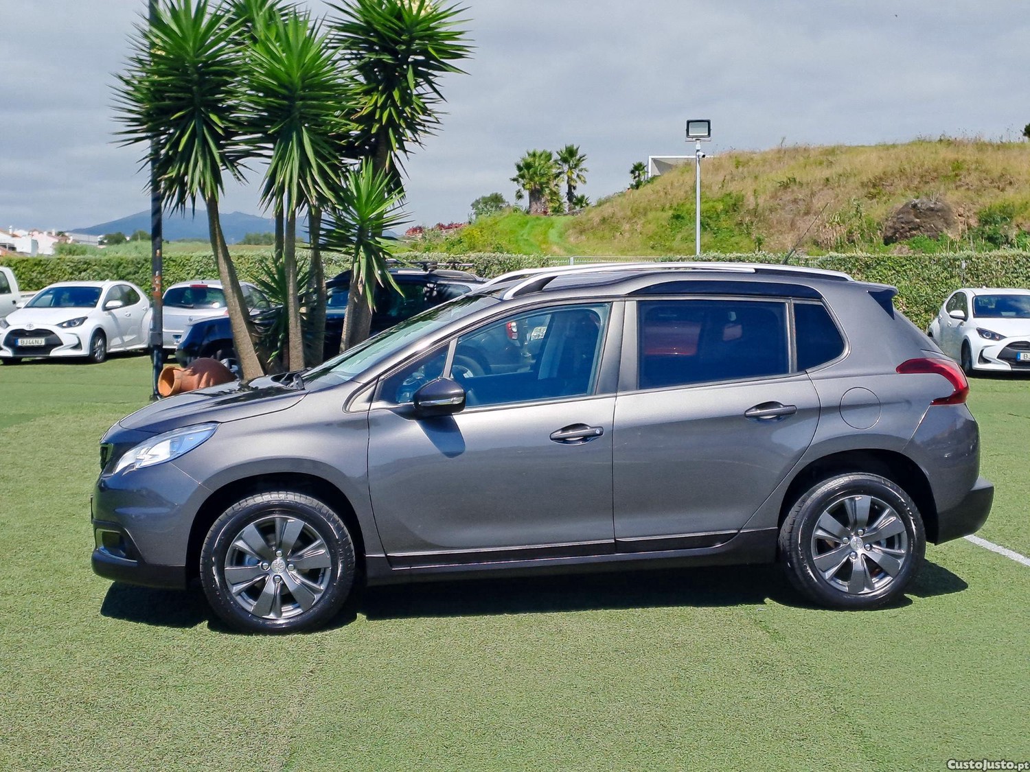 Peugeot 2008 1.6 BLUE HDI 75CV DIESEL 2016 - 16 — photo 4
