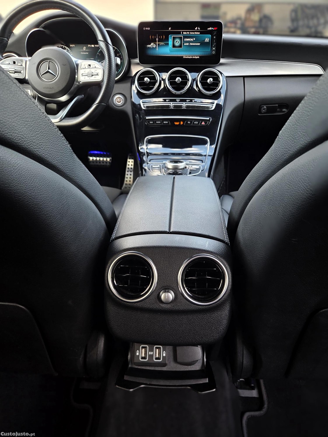 Mercedes-Benz C 300 de AMG-Line (Pack Night) - Burmester Audio, Multibeam, Airmatic, 19" — fotografia 7