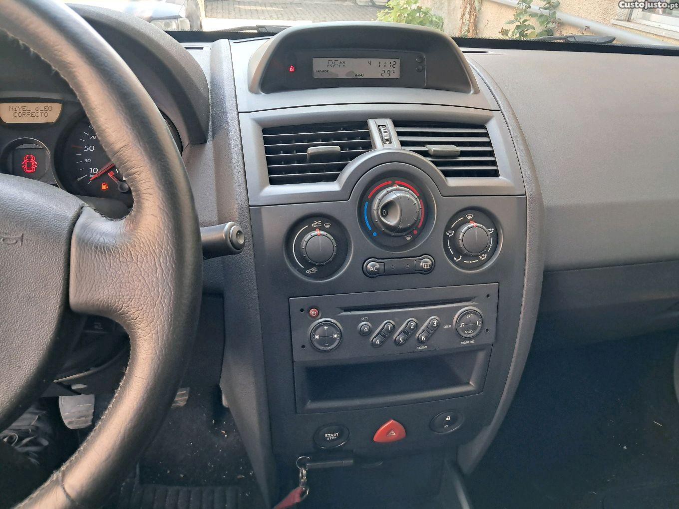 Renault Mégane megane brek — fotografia 4
