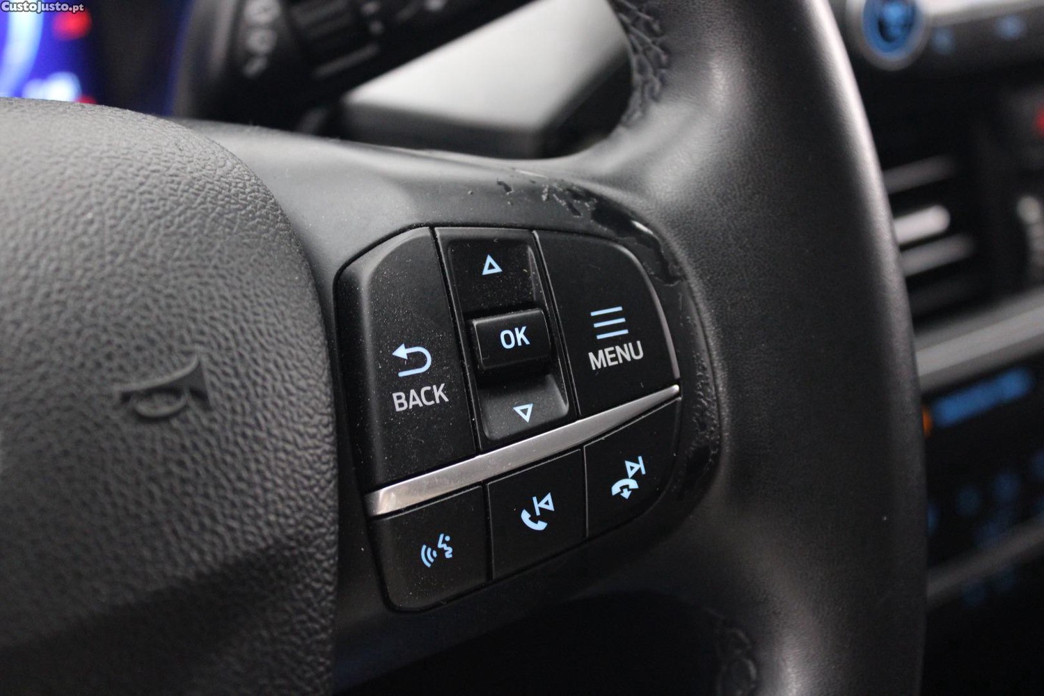 Ford Kuga 1.5 TDCI ECOBLUE TITANIUM — fotografia 23