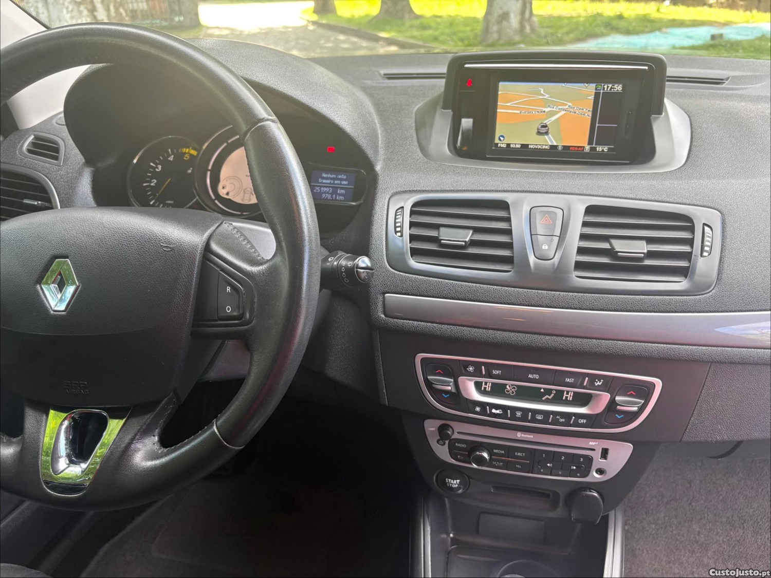 Renault Mégane 1.5 DCI LIMITED — fotografia 5