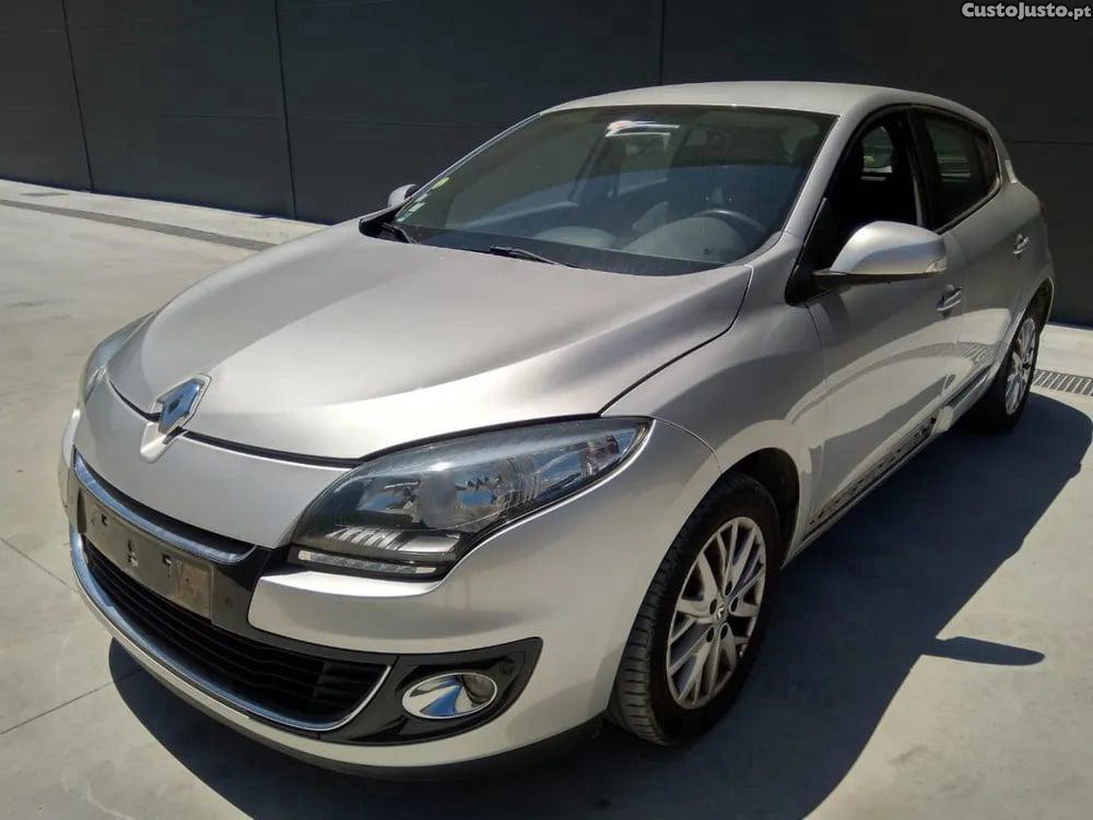 Renault Mégane 1.6 dCi (BZ00, BZ12, BZ13) (96 kW / 130 cv) [04.2011 - 08.2015] - 14 foto 2