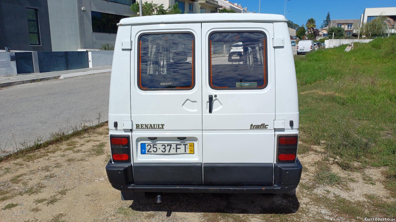 Renault Trafic 2.1 D 7 Lugares — fotografia 6
