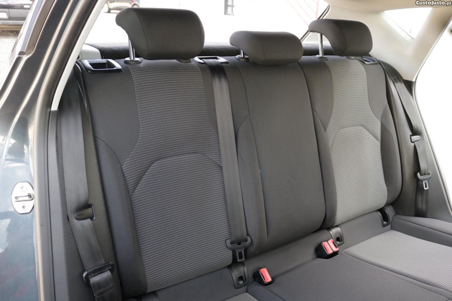 SEAT Leon 1.6 TDI Style 115cv — fotografia 41