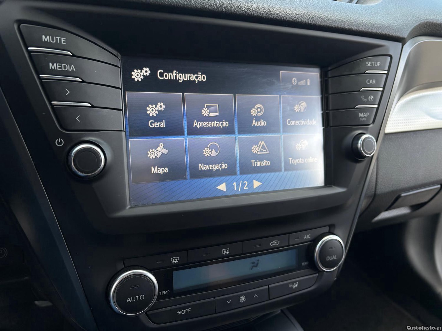 Toyota Avensis 2.0 D-4D Exclusive+GPS — fotografia 6