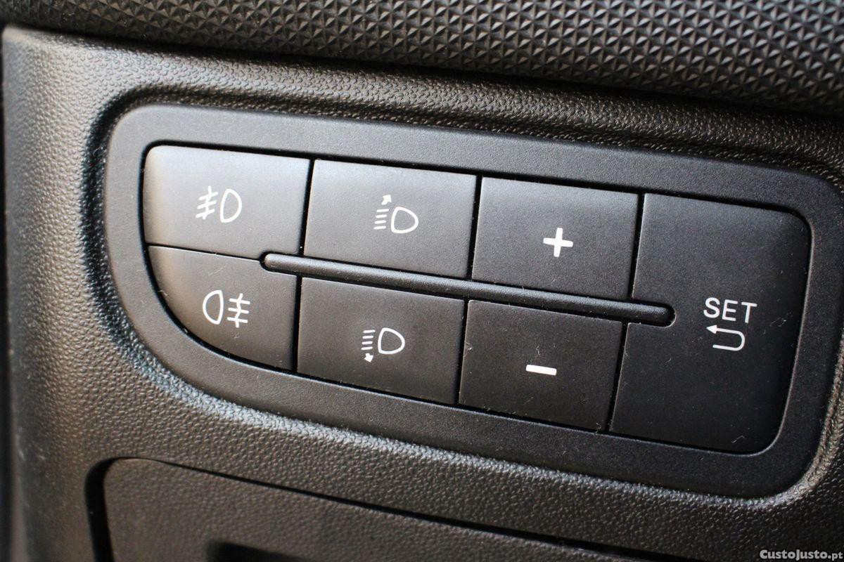 Fiat Punto 1.2 Lounge S&S — fotografia 7